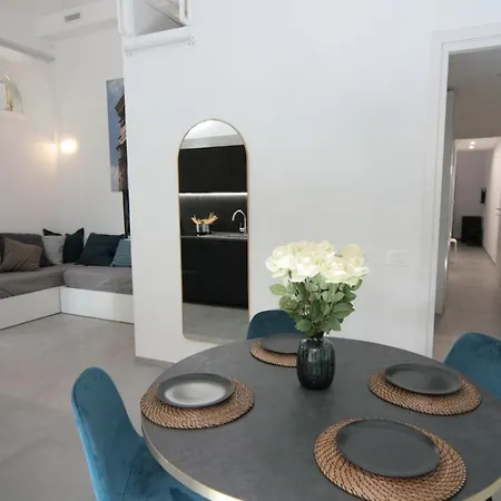 Apartment 1886 Colosseo Rome