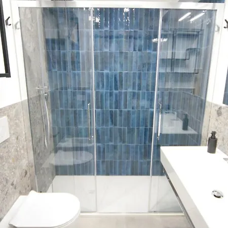 1886 Colosseo Apartment *